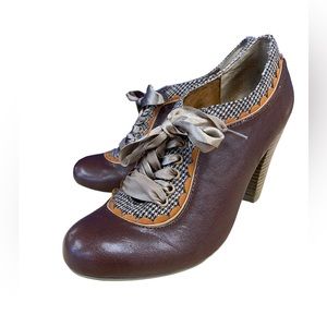 Poetic License heels size 7